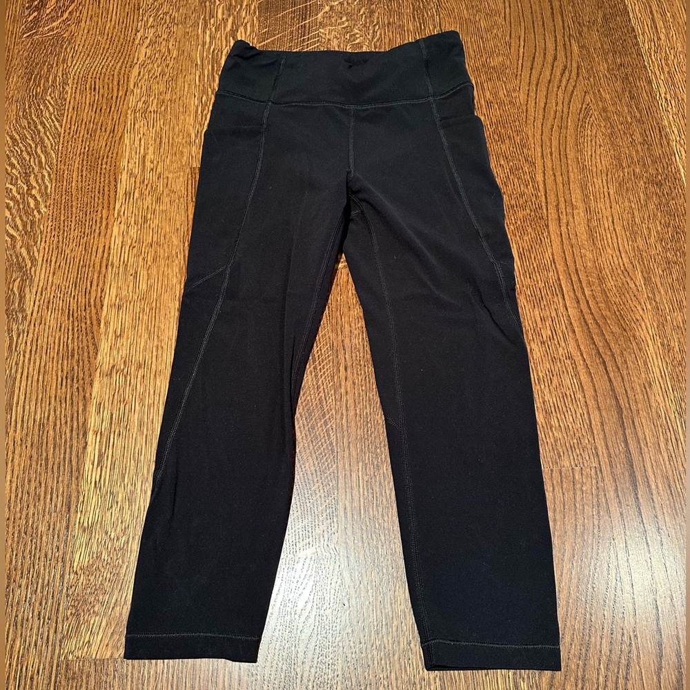 Athleta Girl High Rise Stash Your Treasures Capri Leggings - Black - Size L (12)